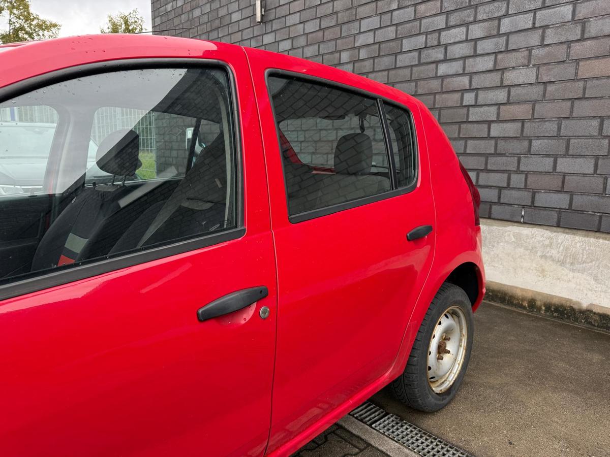 Dacia Sandero SD original Tür hinten links OV21D Red Passion Rohbau BJ09